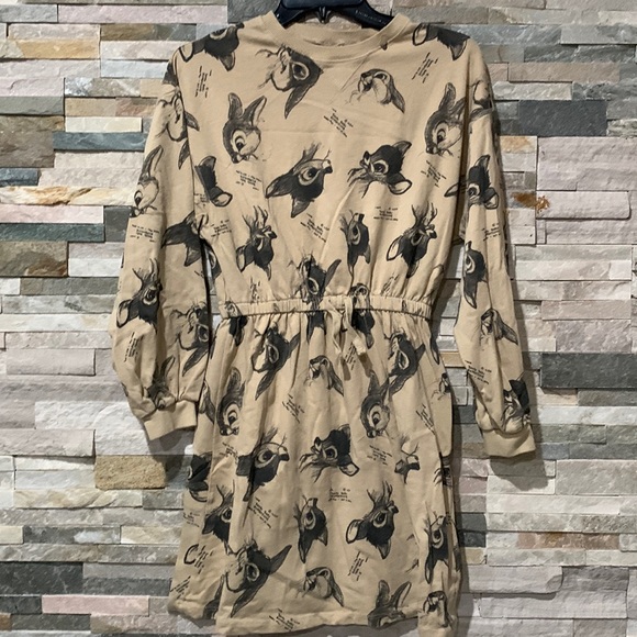 Disney’s classics never been worn - Picture 1 of 4